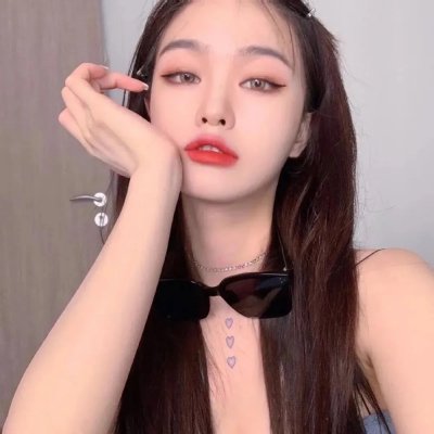 左撇子女孩